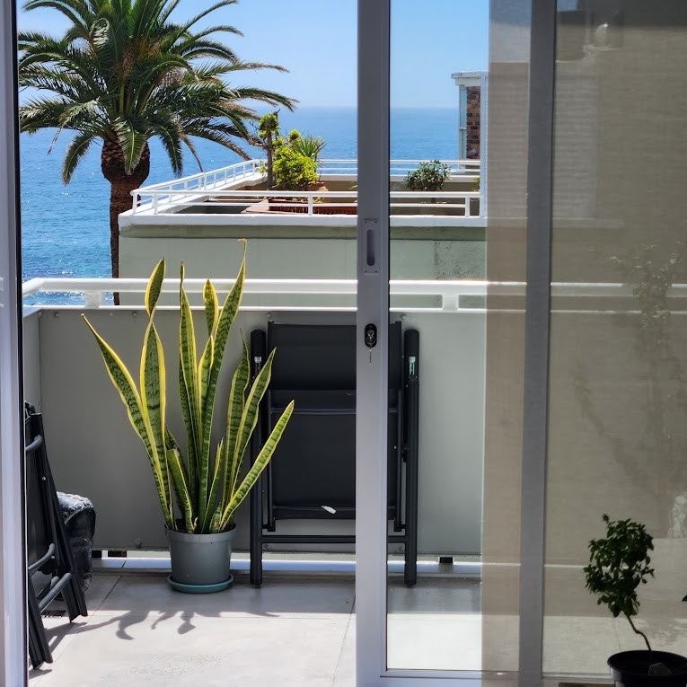 1 Bedroom Property for Sale in Sea Point Western Cape